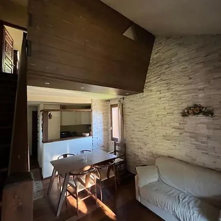Appartamento Charming Duplex 2-bedroom In Borgata. *